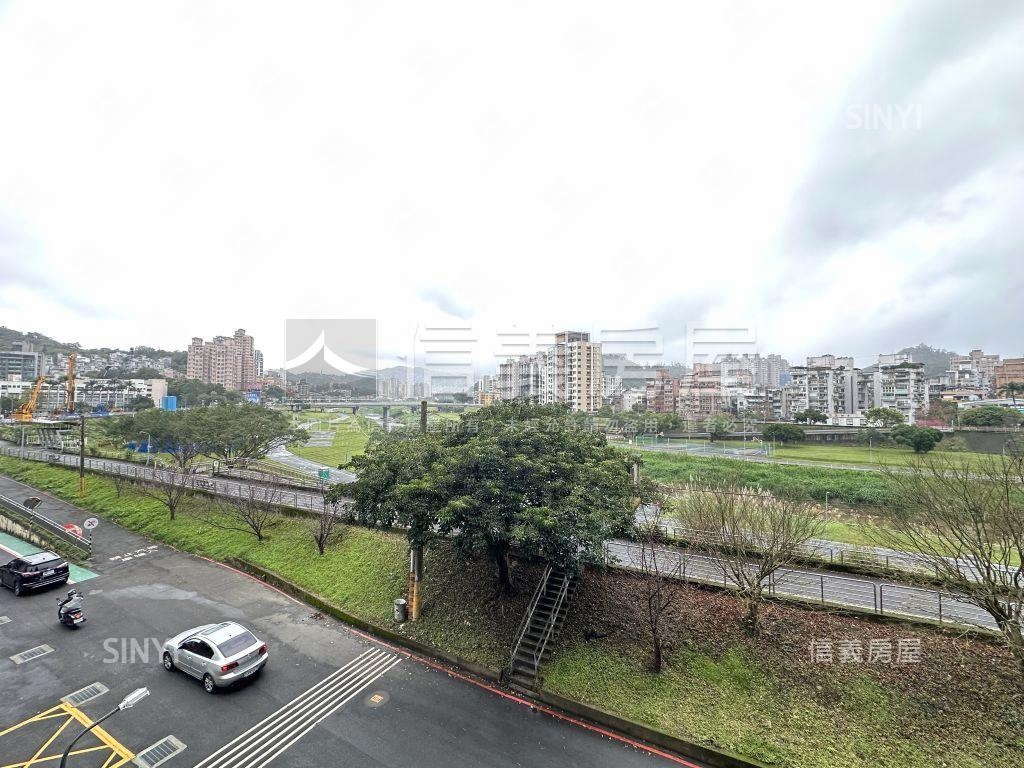 明臣河景未來捷運二房房屋室內格局與周邊環境