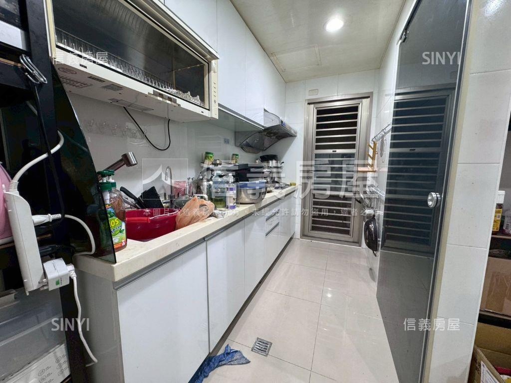 和丰低總價三房平面車位房屋室內格局與周邊環境