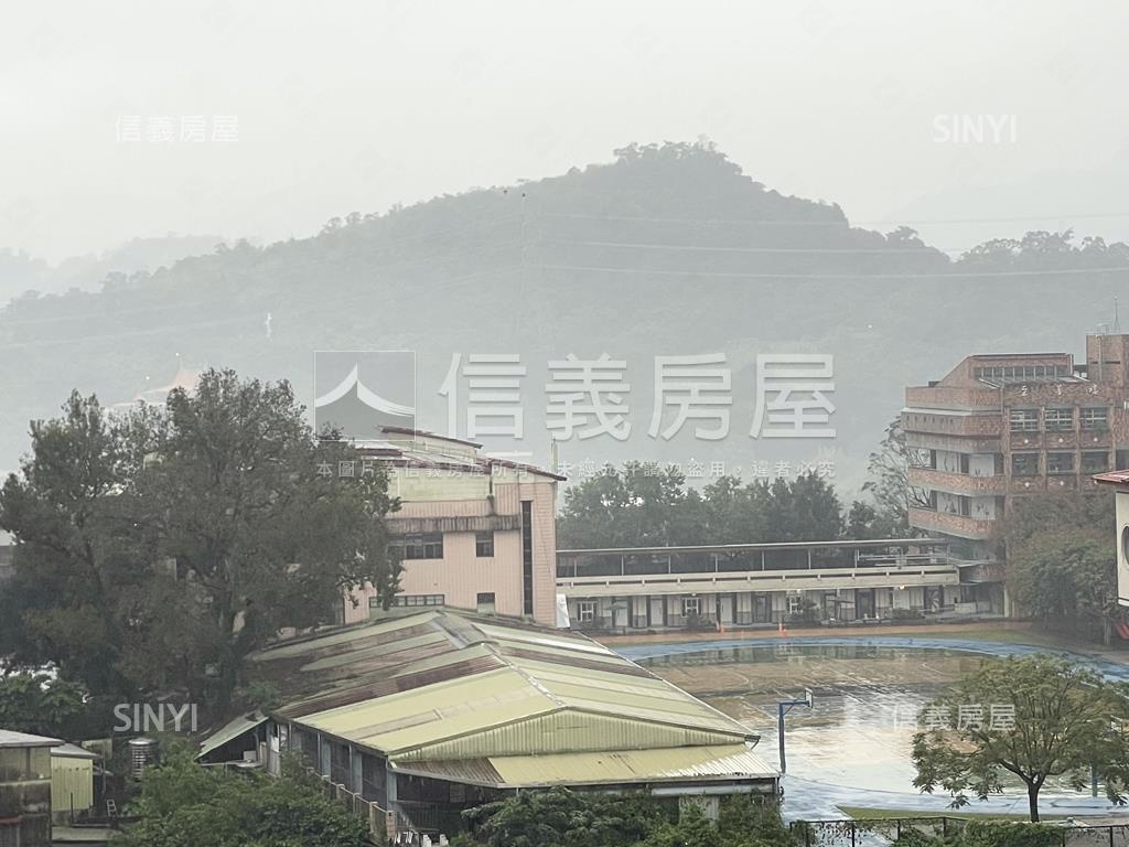 ⭐近捷運電梯３房房屋室內格局與周邊環境