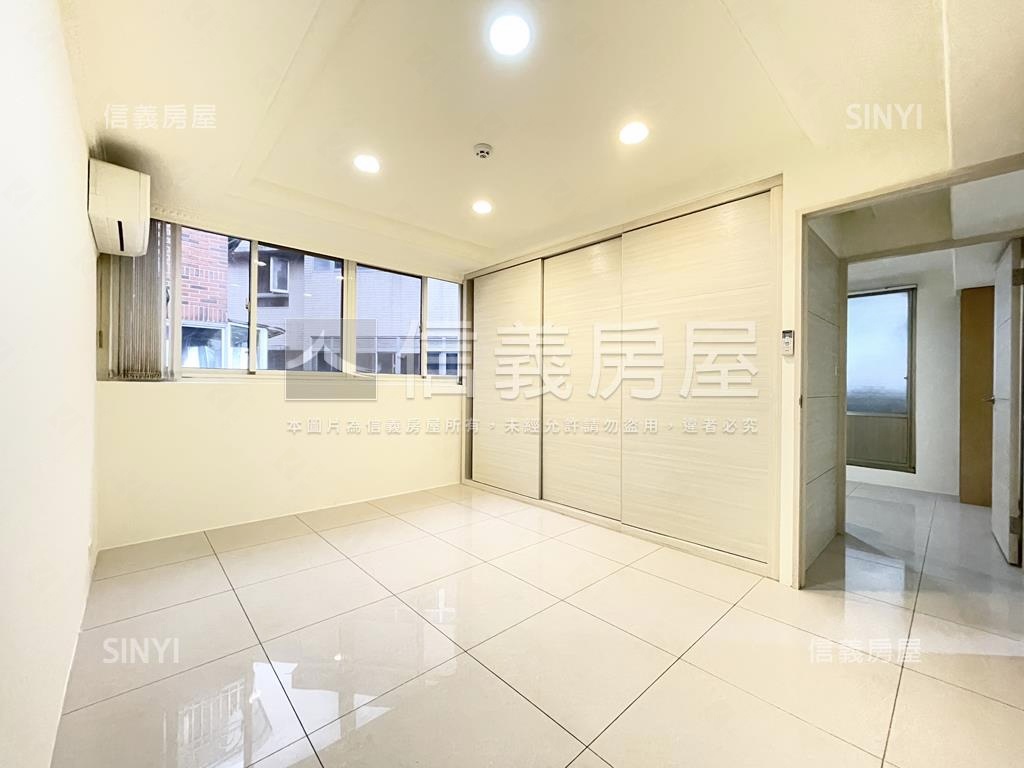 ⭐近捷運電梯３房房屋室內格局與周邊環境