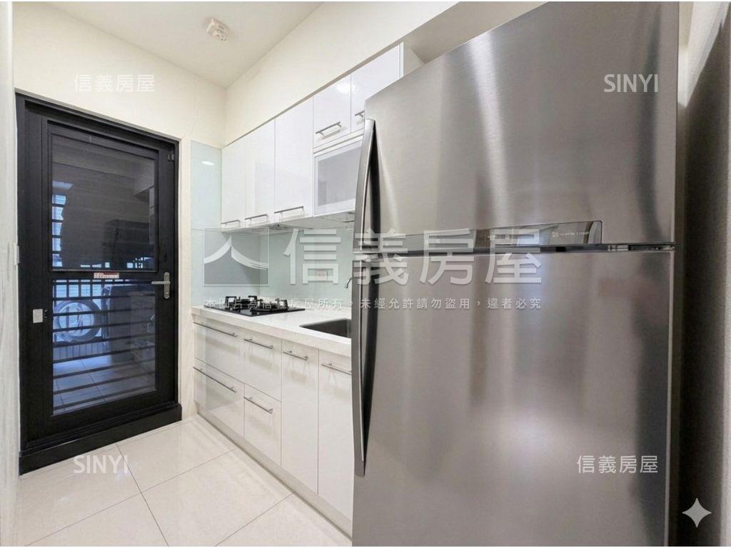 鑫天地３房平車房屋室內格局與周邊環境