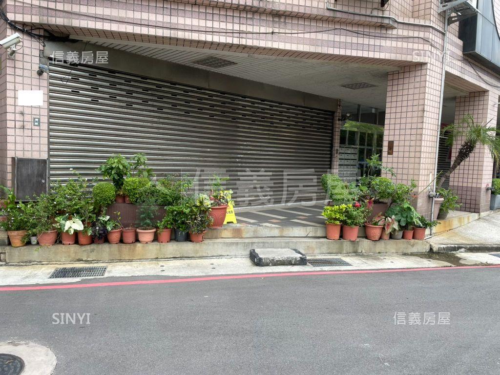 邊間面寬店辦房屋室內格局與周邊環境