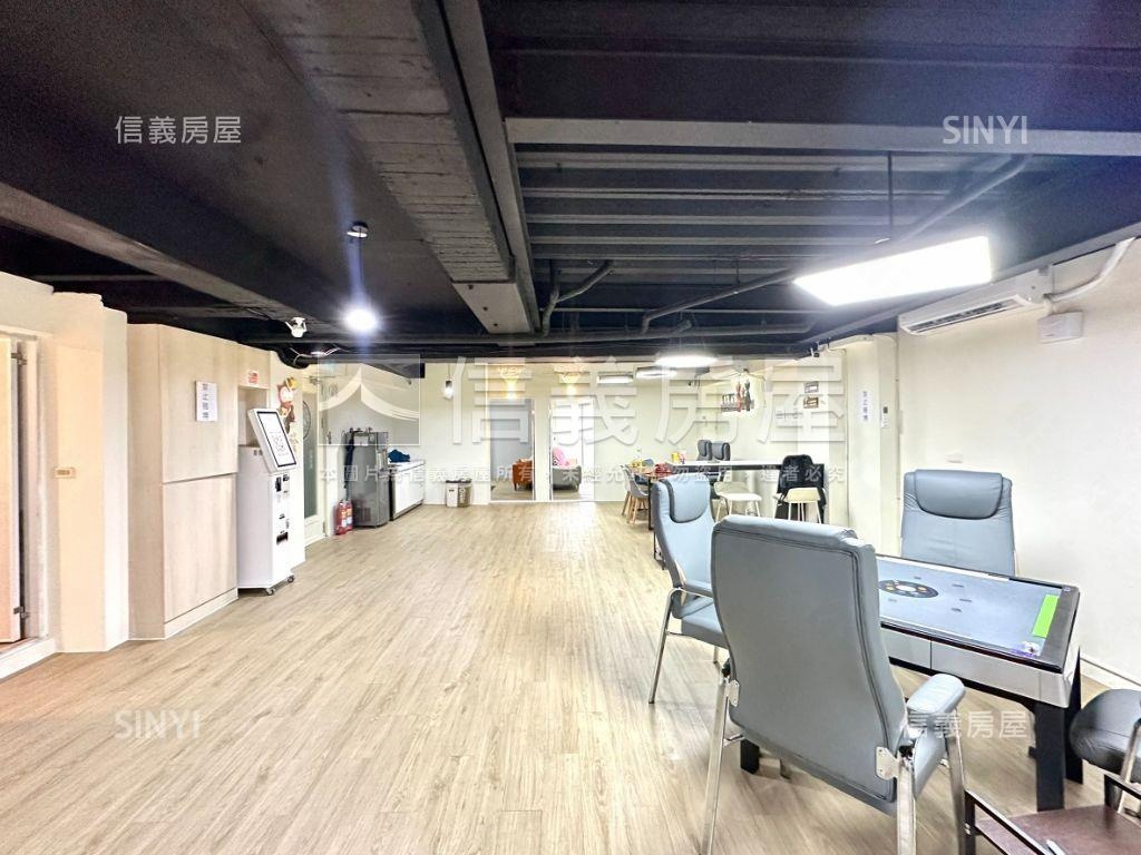 西區大坪數電梯華廈房屋室內格局與周邊環境
