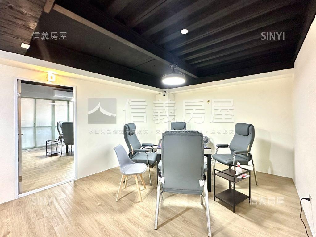 西區大坪數電梯華廈房屋室內格局與周邊環境