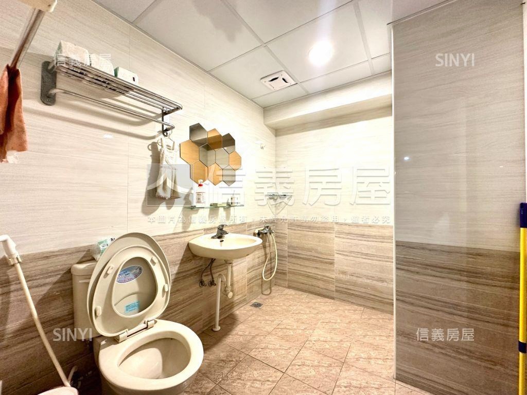 西區大坪數電梯華廈房屋室內格局與周邊環境