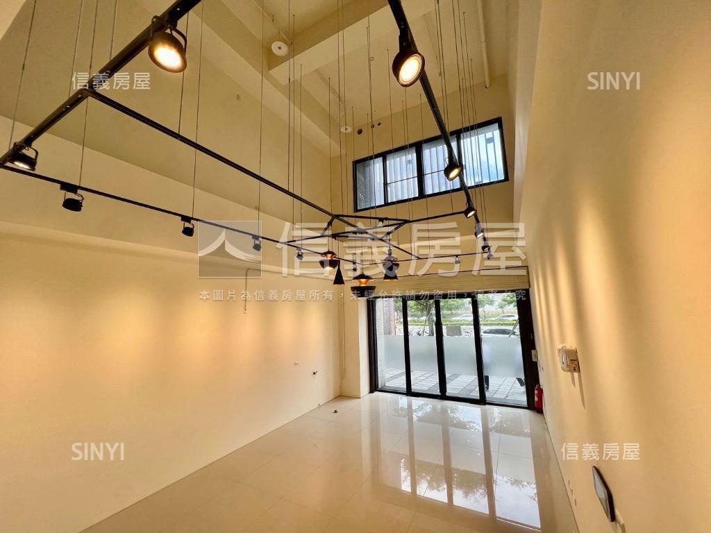 店面臨２０米路㊝合法面積房屋室內格局與周邊環境