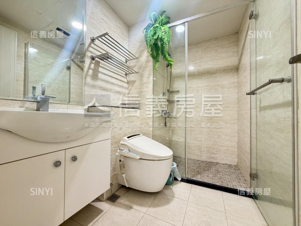 新悅城簡約低總價兩房房屋室內格局與周邊環境