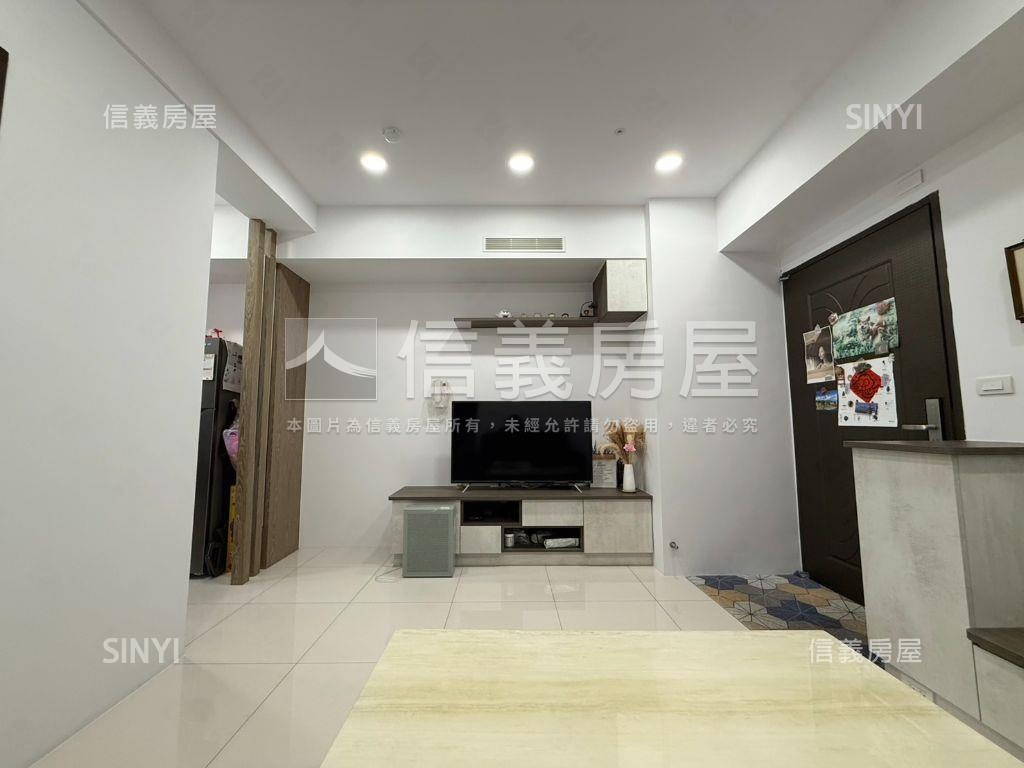 ＬＭ·輕裝潢兩房平車房屋室內格局與周邊環境