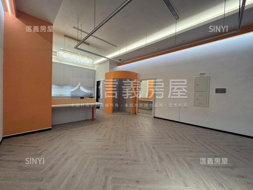 央北樂菲莊園邊間轉角店面房屋室內格局與周邊環境