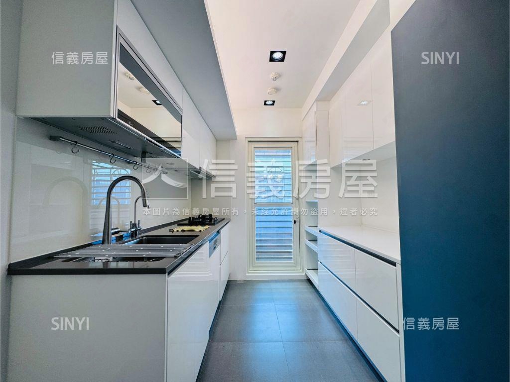 大學城精美３房房屋室內格局與周邊環境