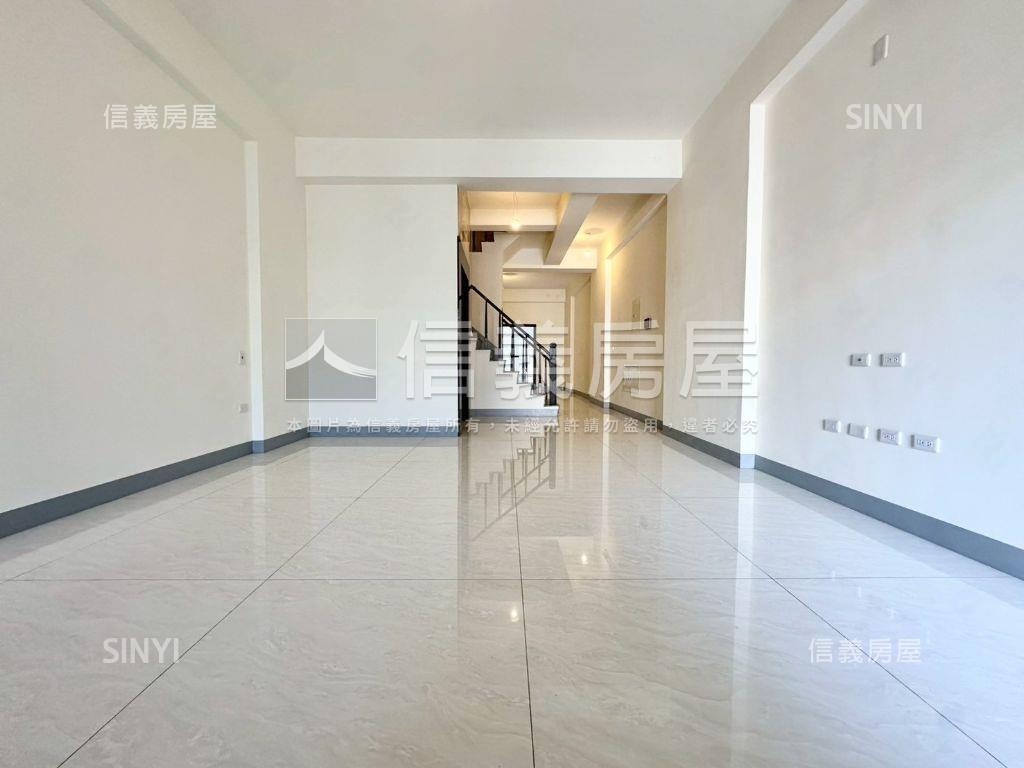 近商６０傳統獨院電梯別墅房屋室內格局與周邊環境