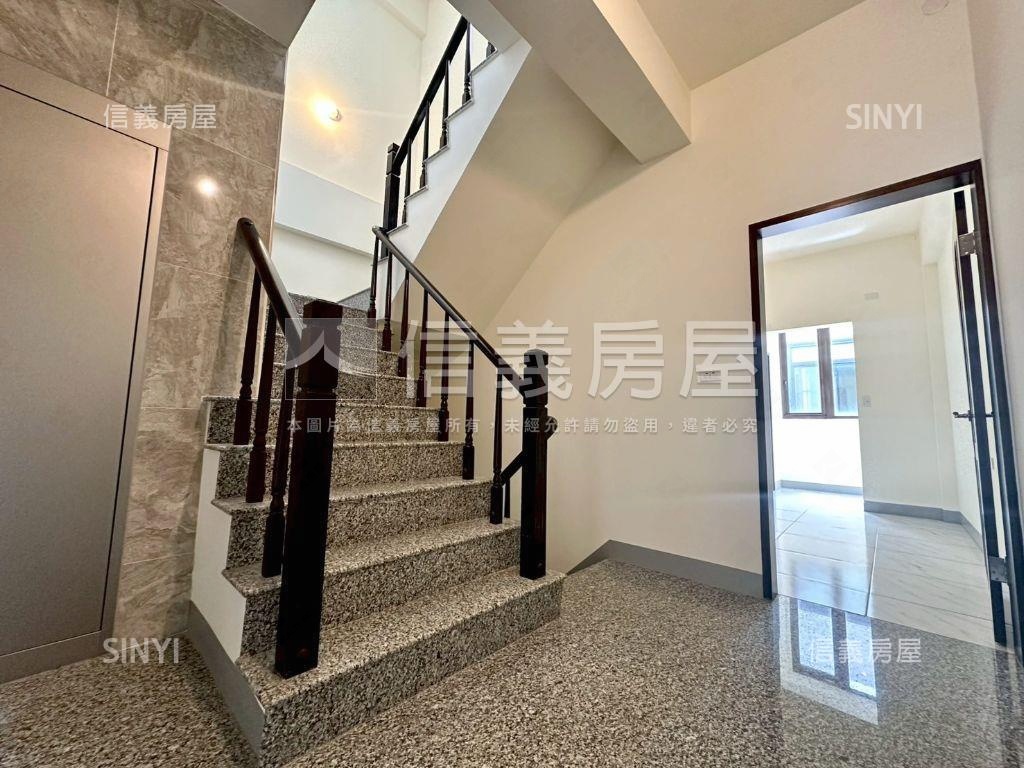 近商６０傳統獨院電梯別墅房屋室內格局與周邊環境