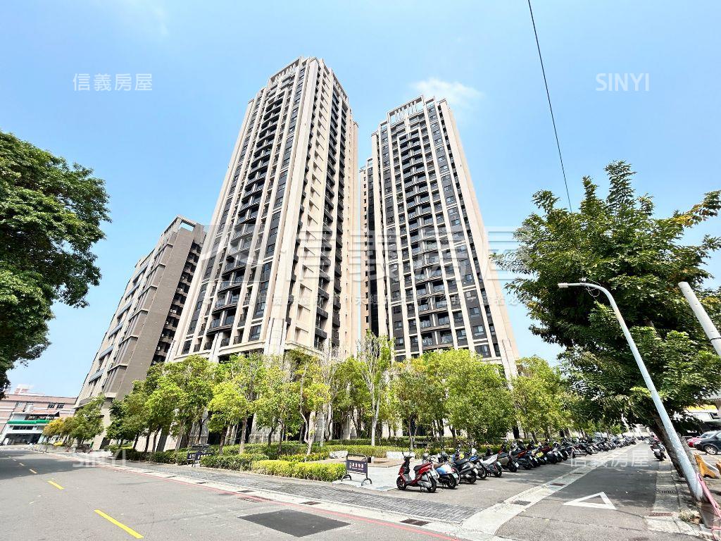 浩瀚ＭＶＰ高樓層三房平車房屋室內格局與周邊環境