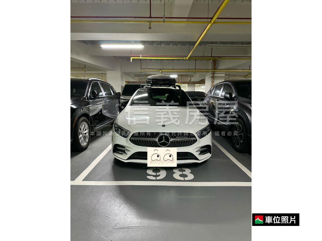 浩瀚ＭＶＰ高樓層三房平車房屋室內格局與周邊環境