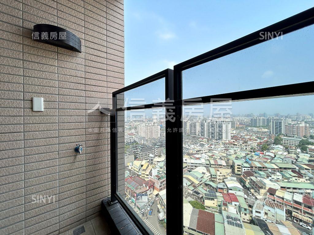 浩瀚ＭＶＰ高樓層三房平車房屋室內格局與周邊環境