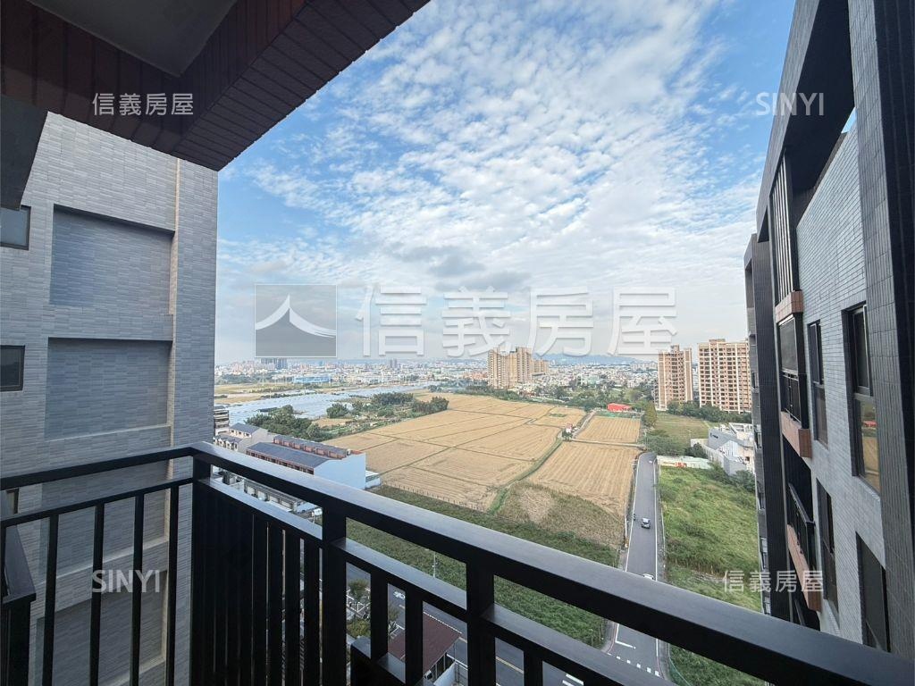 次頂樓的理想兩房車位居所房屋室內格局與周邊環境