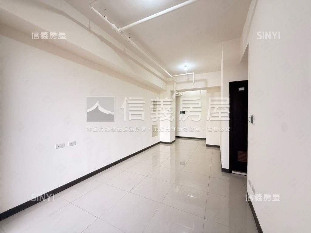 次頂樓的理想兩房車位居所房屋室內格局與周邊環境