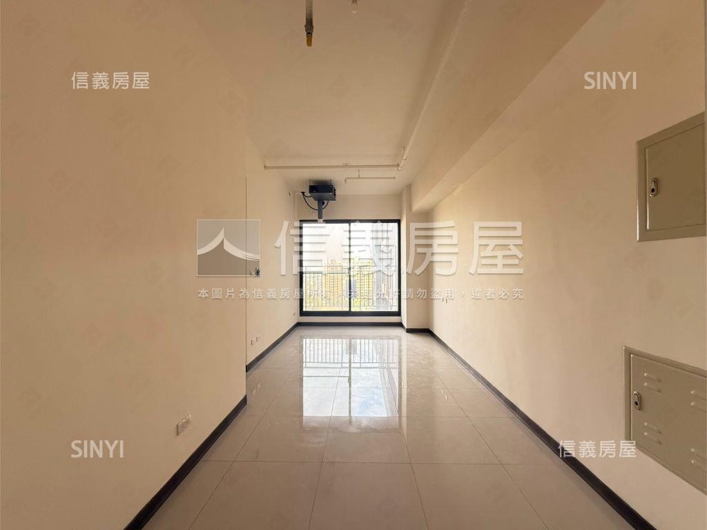 次頂樓的理想兩房車位居所房屋室內格局與周邊環境