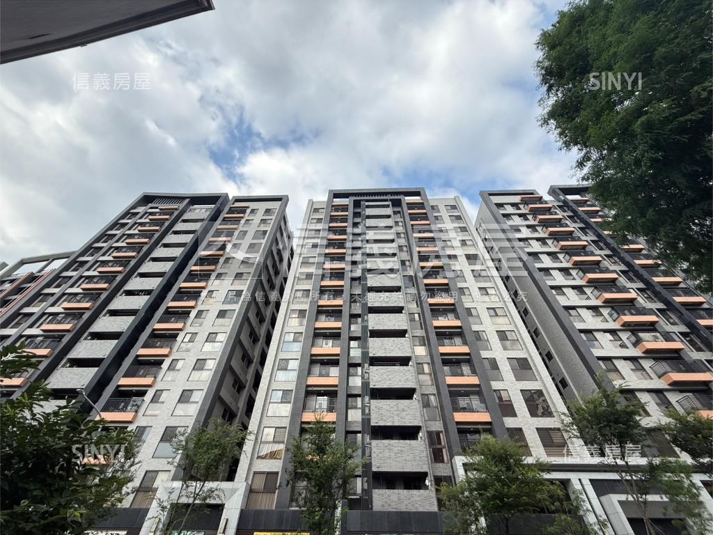 次頂樓的理想兩房車位居所房屋室內格局與周邊環境