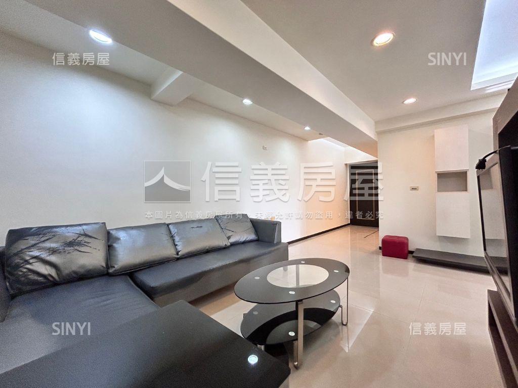 奢華ＬＶ含車位小豪宅房屋室內格局與周邊環境