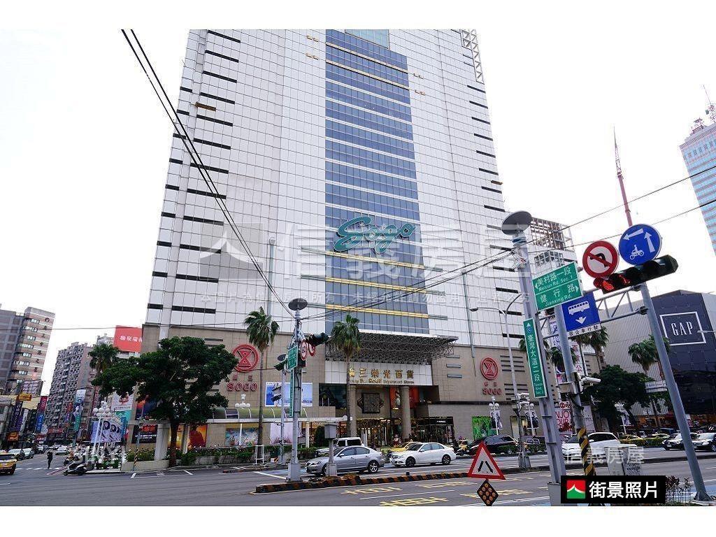 奢華ＬＶ含車位小豪宅房屋室內格局與周邊環境