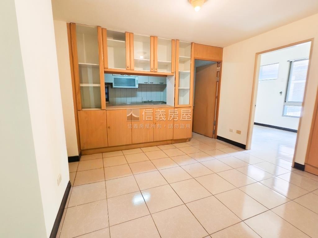 僑愛國宅－質感好屋況佳房屋室內格局與周邊環境
