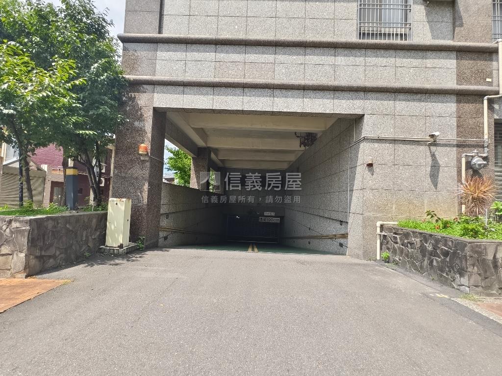 僑愛國宅－質感好屋況佳房屋室內格局與周邊環境