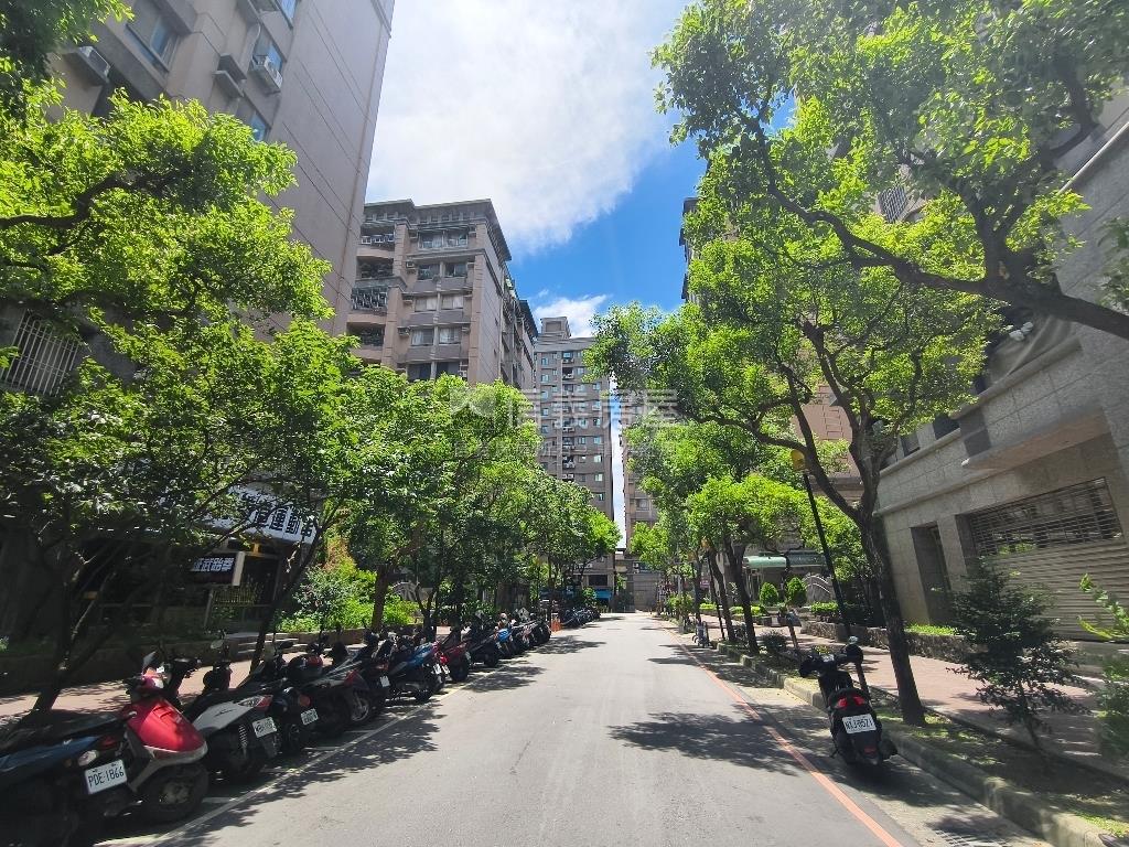 僑愛國宅－質感好屋況佳房屋室內格局與周邊環境
