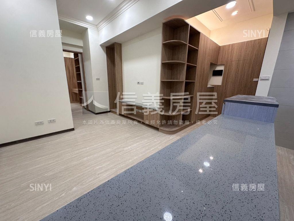 府中捷運新板樂睦美妝空間房屋室內格局與周邊環境