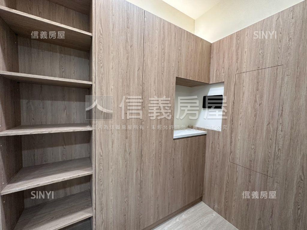 府中捷運新板樂睦美妝空間房屋室內格局與周邊環境