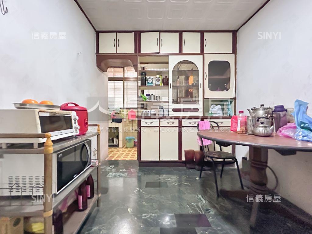 研究院珍藏公寓二樓房屋室內格局與周邊環境