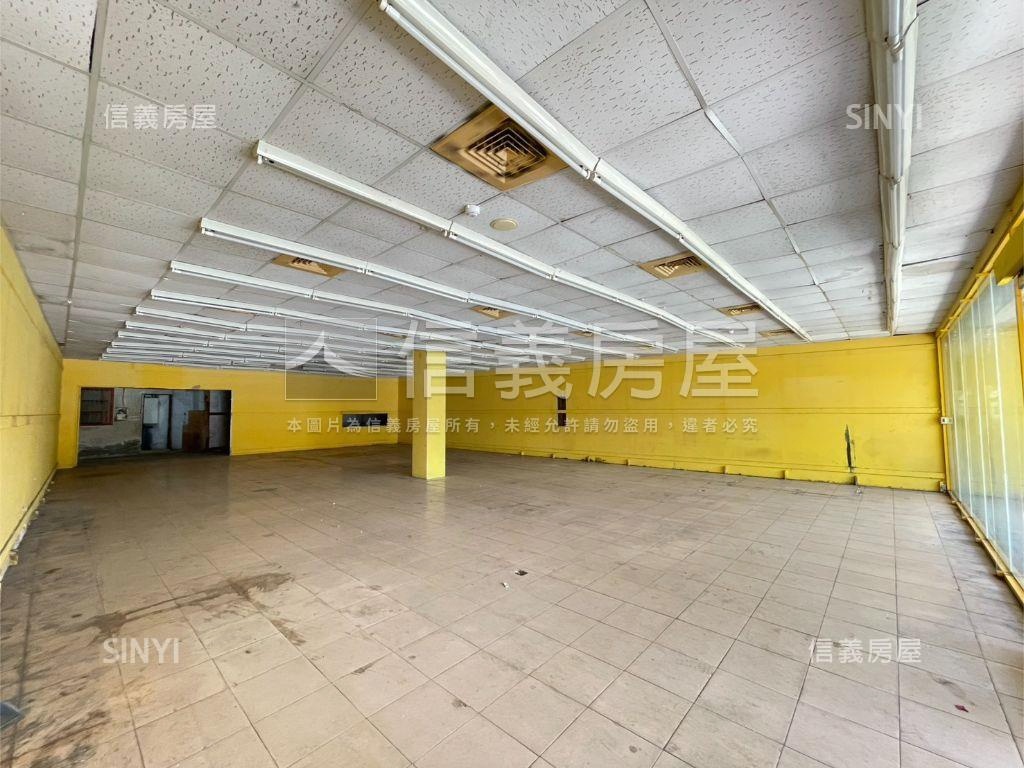 正中正南路約十七米寬店地房屋室內格局與周邊環境