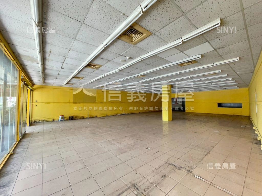 正中正南路約十七米寬店地房屋室內格局與周邊環境