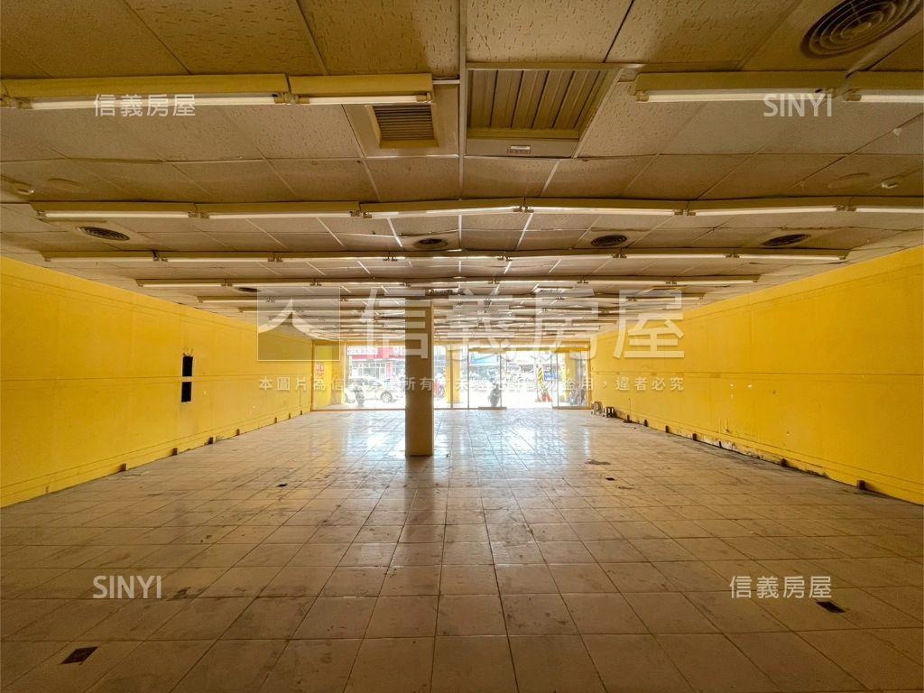 正中正南路約十七米寬店地房屋室內格局與周邊環境