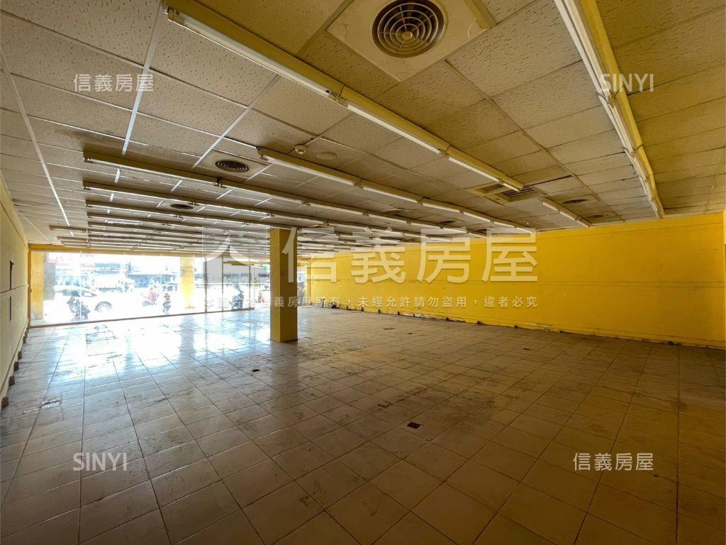 正中正南路約十七米寬店地房屋室內格局與周邊環境