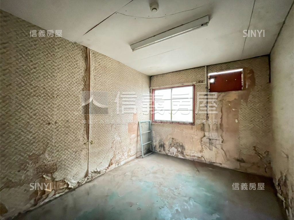 正中正南路約十七米寬店地房屋室內格局與周邊環境