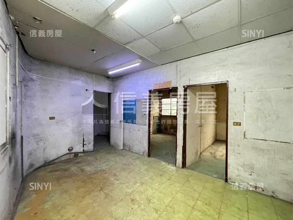 正中正南路約十七米寬店地房屋室內格局與周邊環境