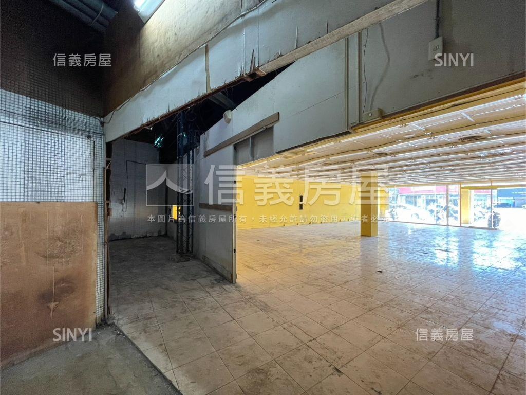 正中正南路約十七米寬店地房屋室內格局與周邊環境