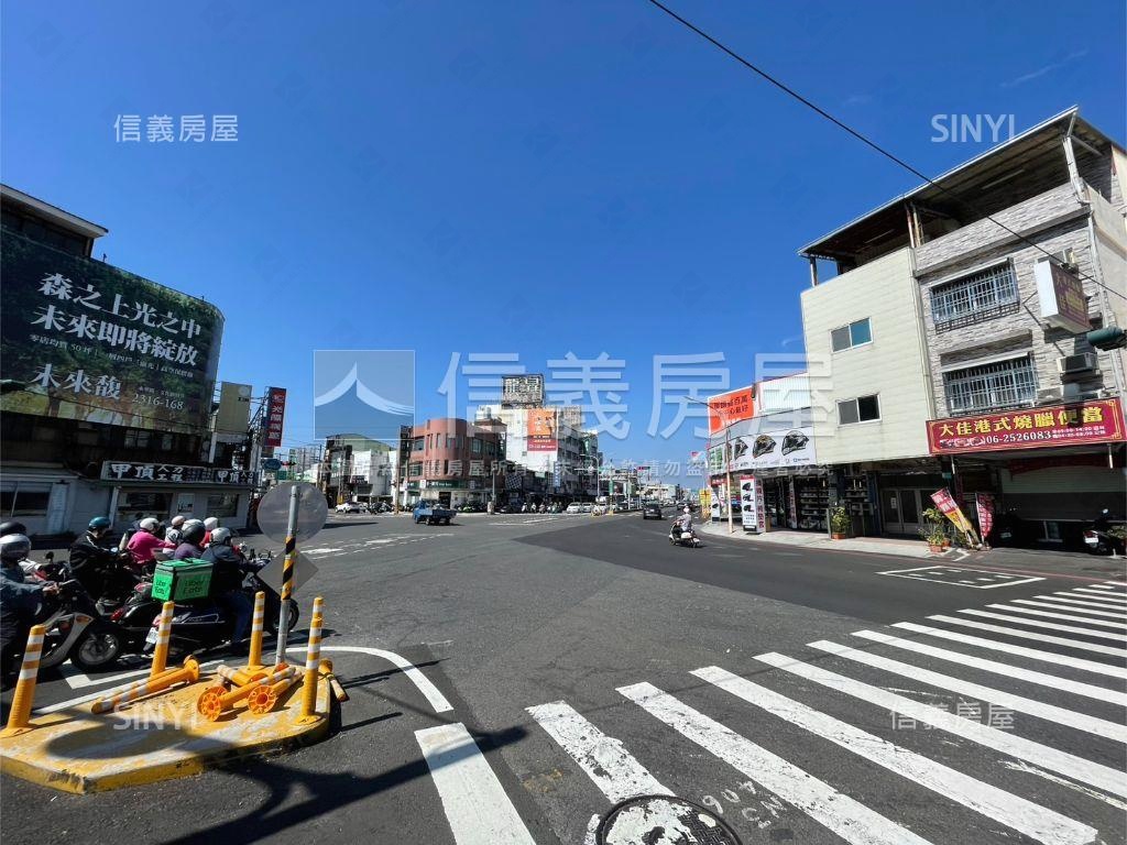 正中正南路約十七米寬店地房屋室內格局與周邊環境