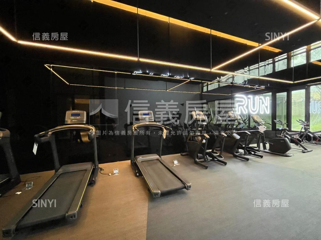 近高鐵新潤Ａ１８景觀戶房屋室內格局與周邊環境