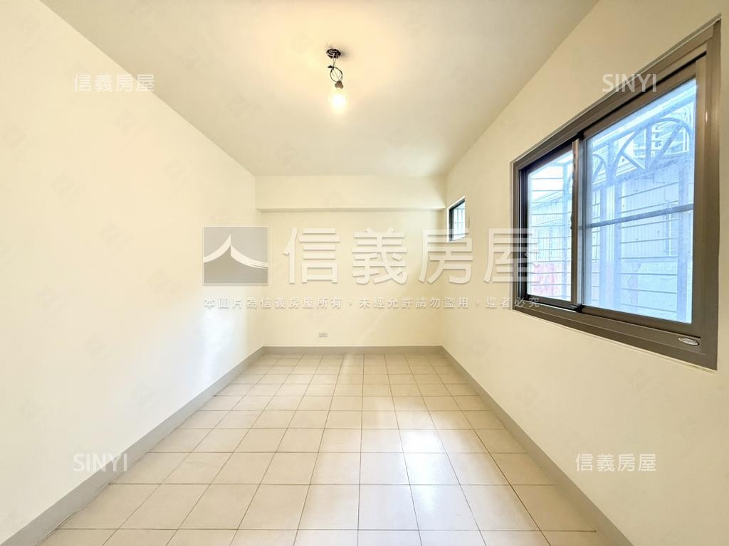 屋況好地點好金三房房屋室內格局與周邊環境