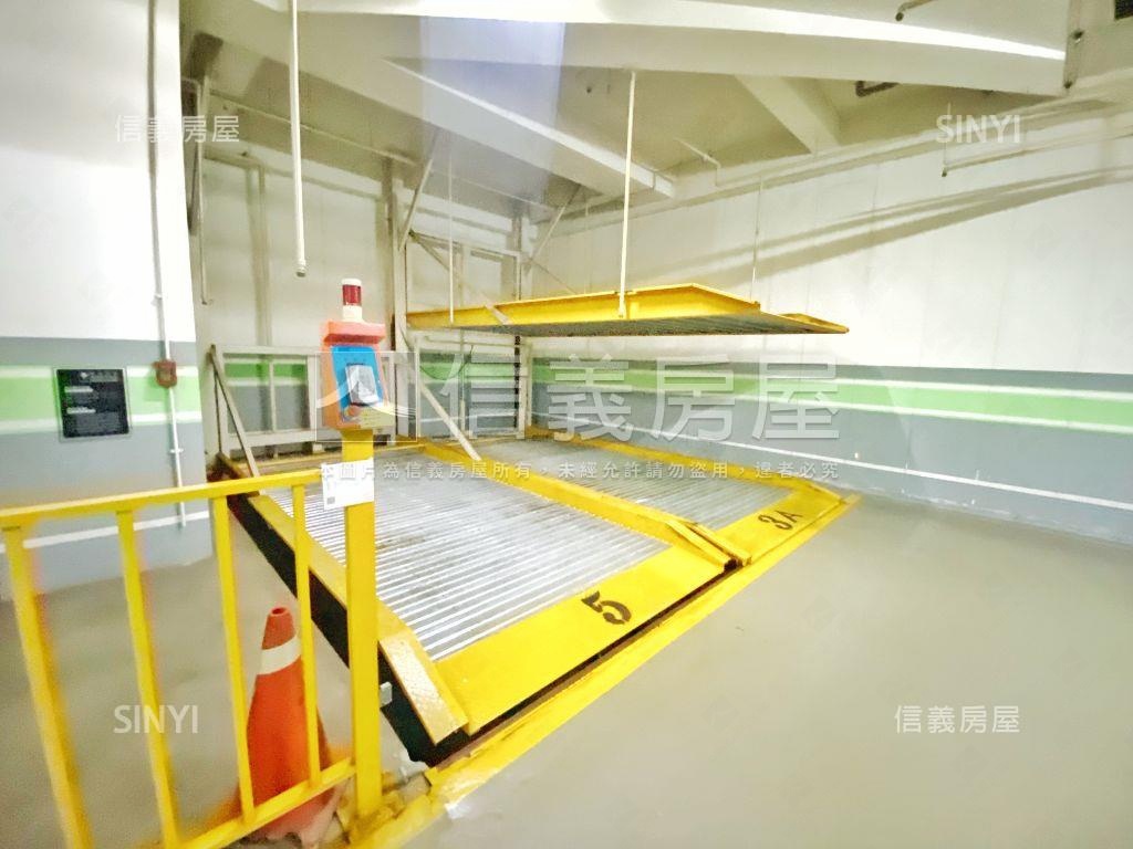 鄉林☆松江南京華爾街車位房屋室內格局與周邊環境