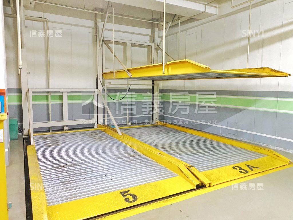 鄉林☆松江南京華爾街車位房屋室內格局與周邊環境