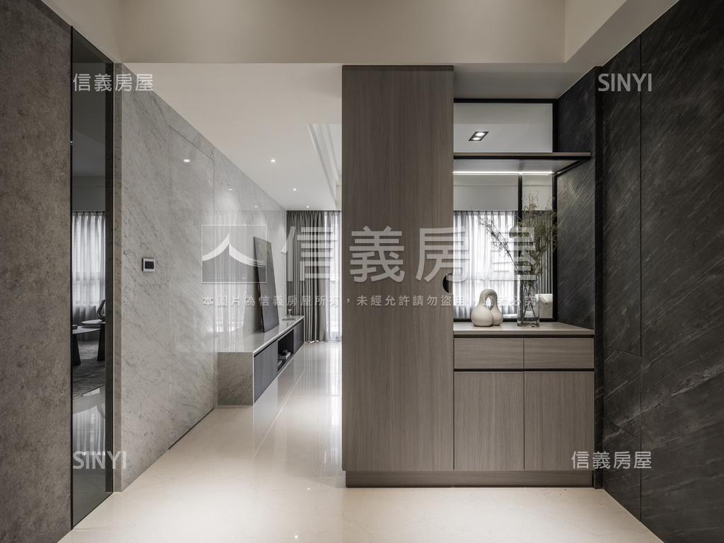 龍呈次頂樓獨戶景觀名邸房屋室內格局與周邊環境
