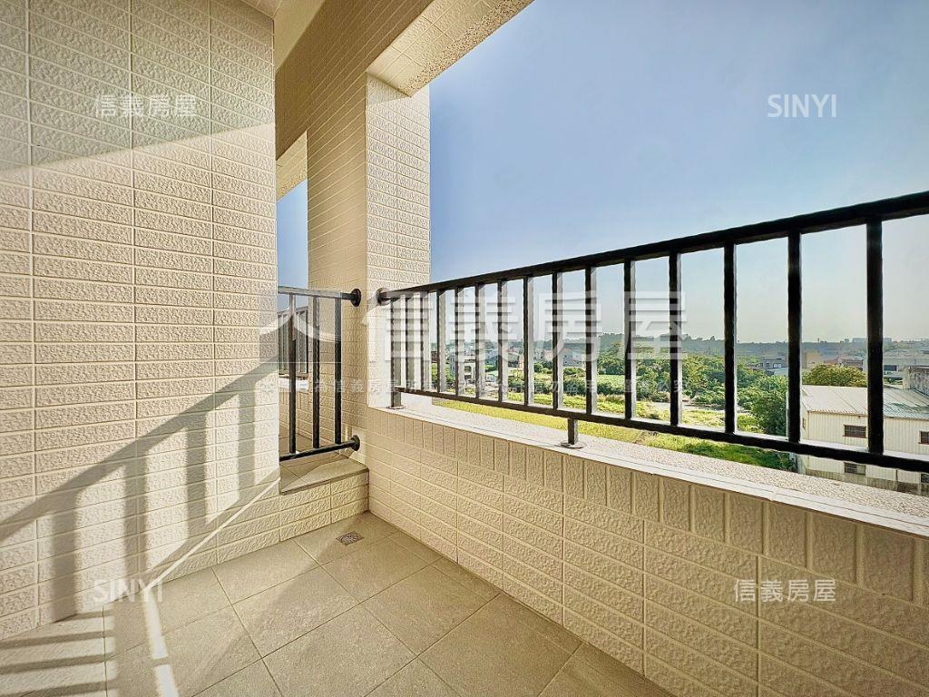 南科｜小資全新兩房平車房屋室內格局與周邊環境