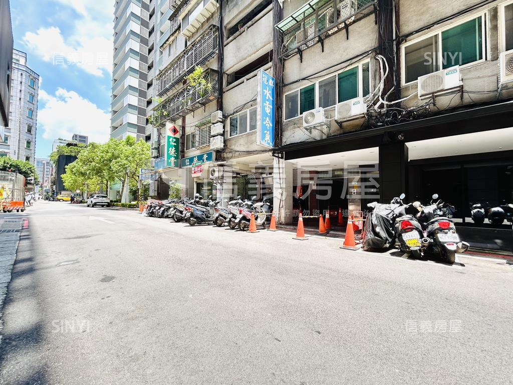 【精選】中山正章明亮華廈房屋室內格局與周邊環境