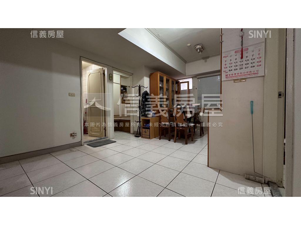 學成新都大兩房車位房屋室內格局與周邊環境