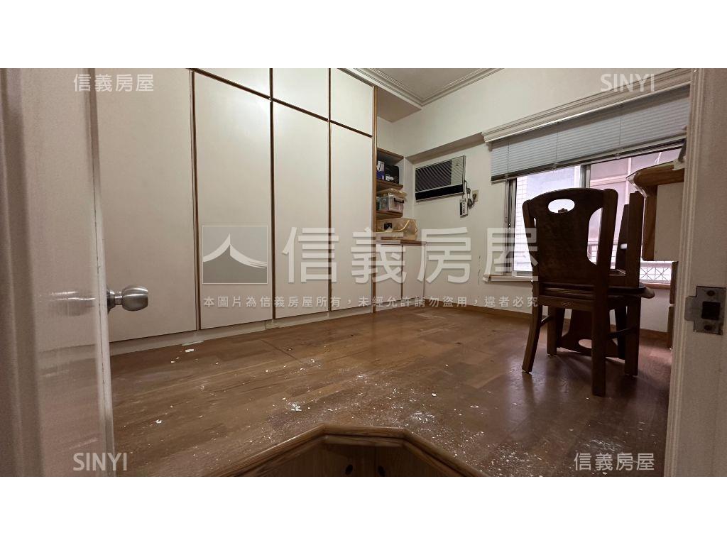 學成新都大兩房車位房屋室內格局與周邊環境