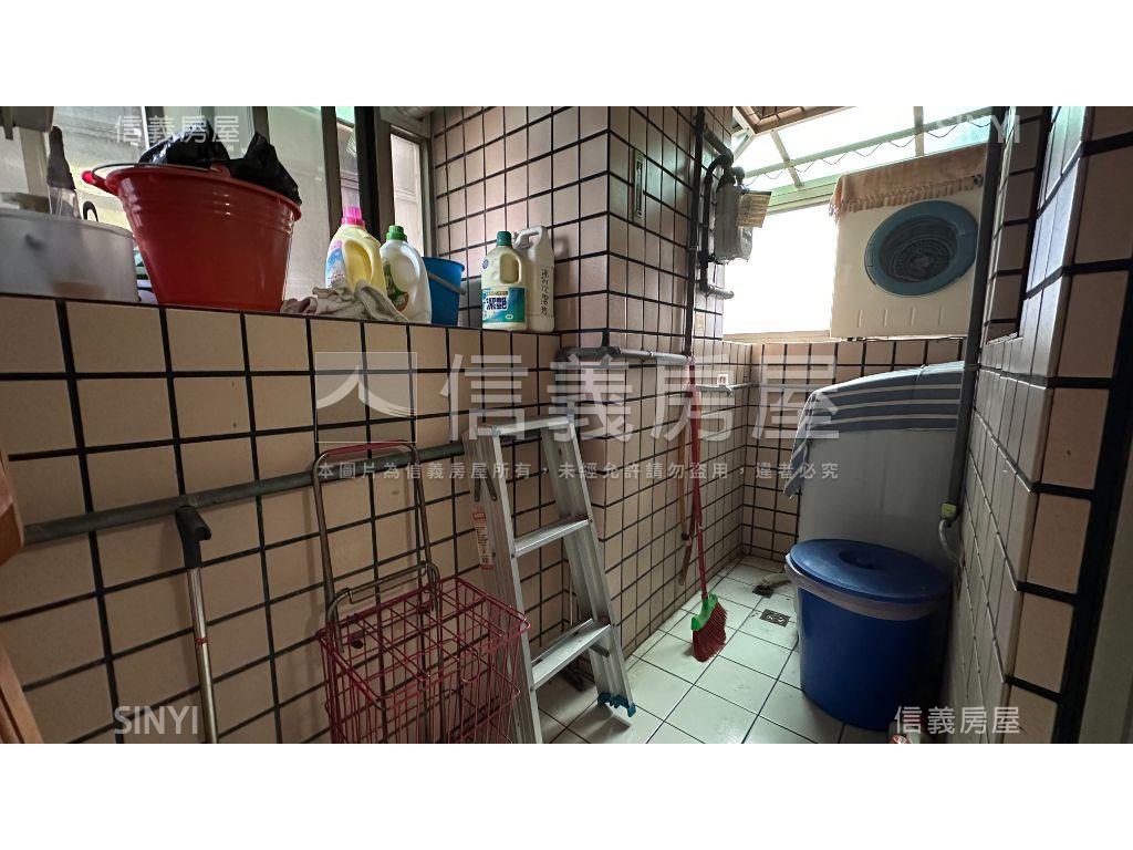 學成新都大兩房車位房屋室內格局與周邊環境