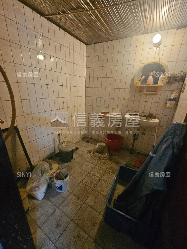 土城乙工大空間廠房房屋室內格局與周邊環境